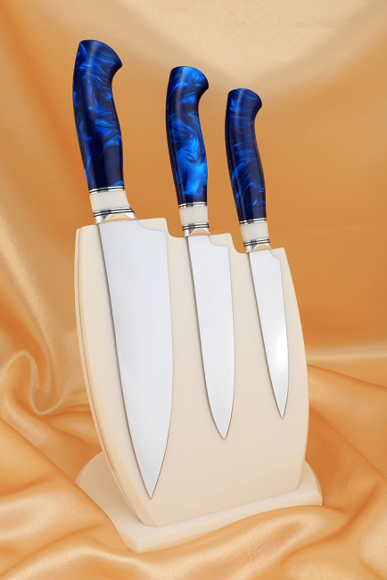 Подставка из акрила с магнитными полосами, набором из 3 ножей 95х18 искуственный камень синий
