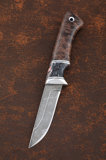 Нож Малыш-1, дамаск, рукоять карельская береза коричневая, акрил черный
